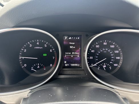 Used 2018 Hyundai Santa Fe Sport image 12