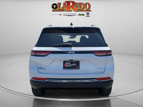 Used 2025 Jeep Grand Cherokee Laredo X w/ Luxury Tech Group I image 6