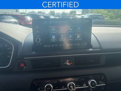 Certified 2025 Honda Pilot Touring image 20