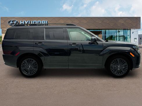 Used 2025 Hyundai Santa Fe Calligraphy image 9