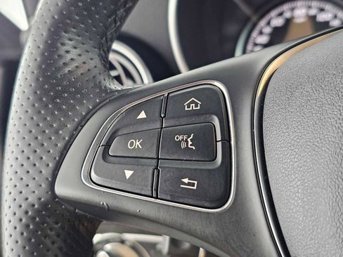 Used 2019 Mercedes-Benz GLC 350e 4MATIC image 28