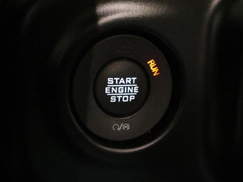 Used 2020 Jeep Gladiator Rubicon image 32