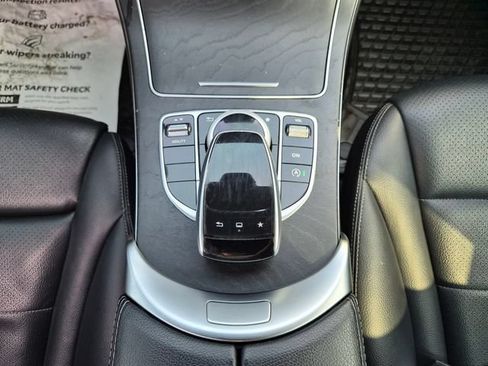 Used 2015 Mercedes-Benz C 300 4MATIC Sedan image 31