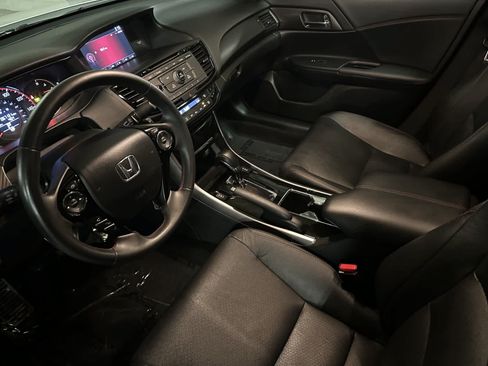 Used 2017 Honda Accord Sport Special Edition image 11