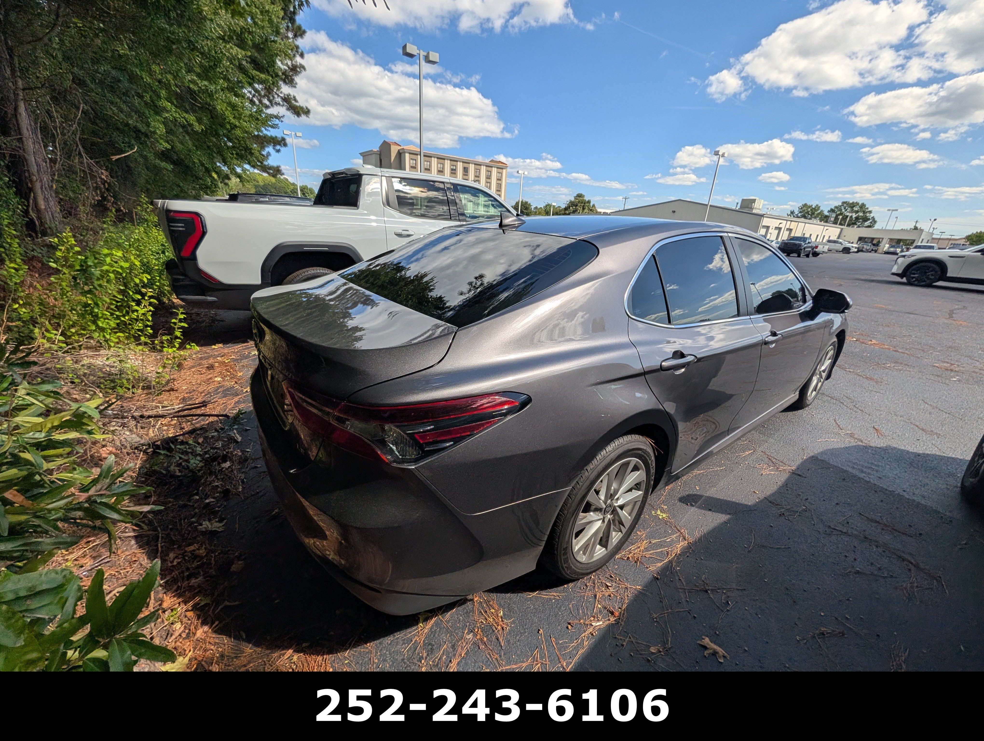 Used 2023 Toyota Camry LE FWD image 2