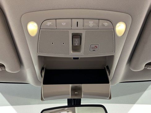 Used 2020 Nissan Pathfinder Platinum FWD image 32