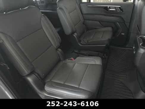 Used 2026 Chevrolet Suburban Z71 w/ Comfort Package AWD/4WD image 45