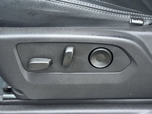 Used 2024 Chevrolet Silverado 1500 RST image 21