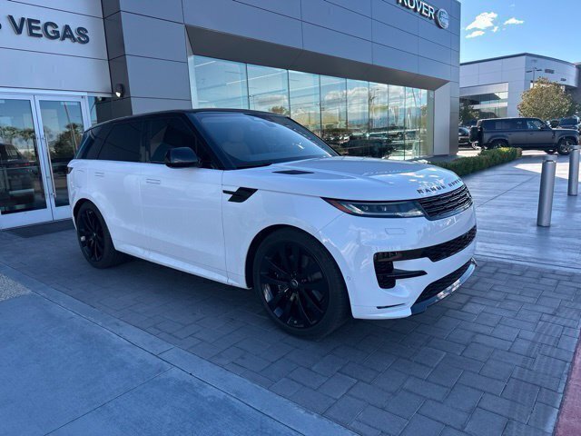 Used 2025 Land Rover Range Rover Sport Dynamic SE AWD/4WD image 3