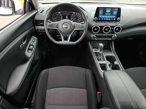 Certified 2025 Nissan Sentra SV FWD image 14