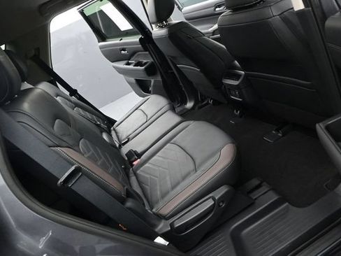 Used 2025 Nissan Pathfinder Platinum w/ Cargo Package FWD image 16