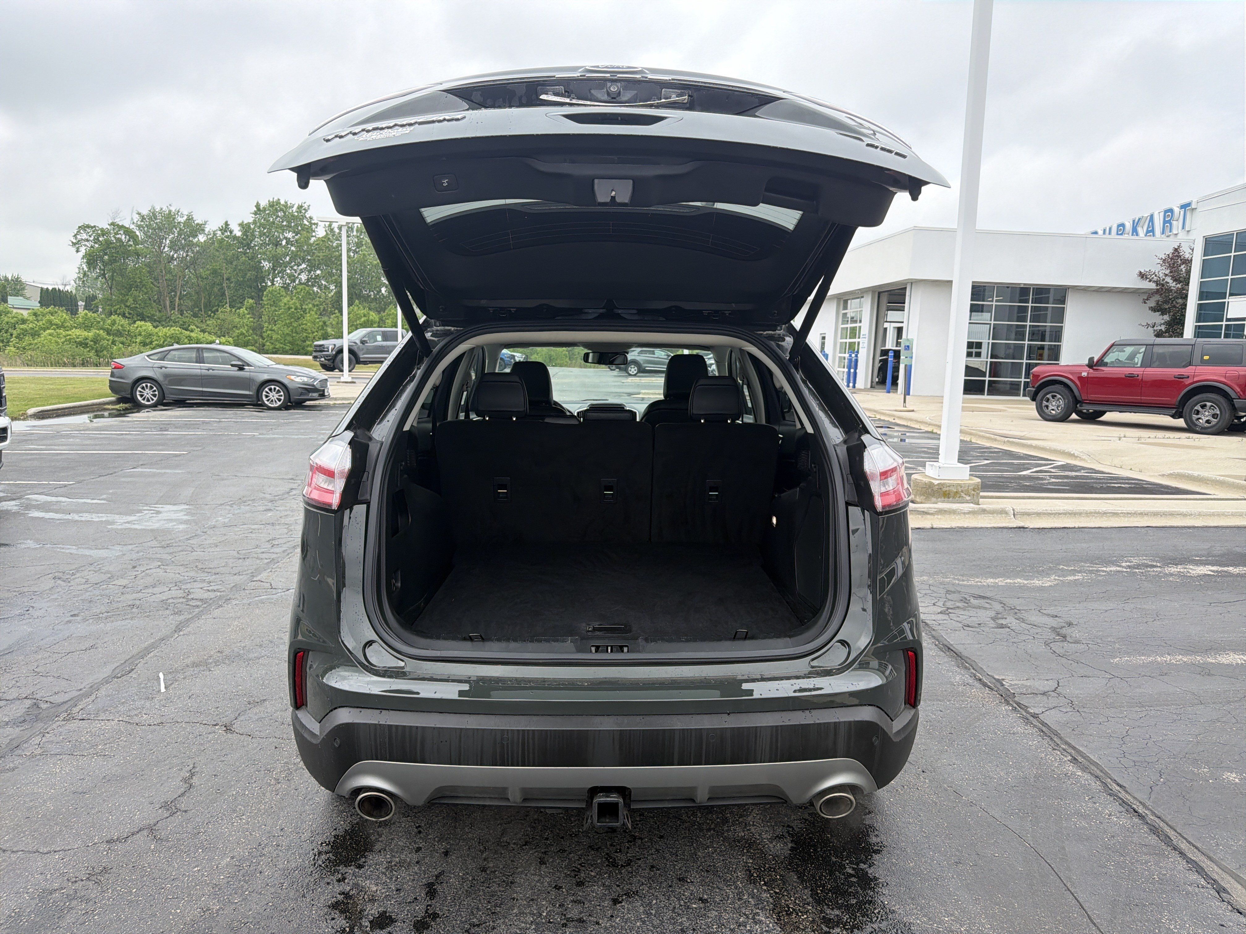 Used 2023 Ford Edge Titanium w/ Class II Trailer Tow Package AWD/4WD image 15