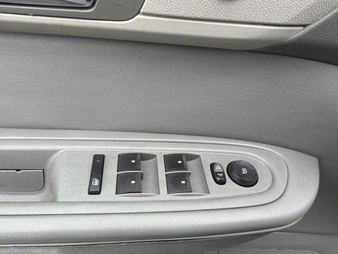 Used 2015 Chevrolet Traverse LT image 31