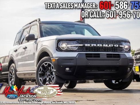 New 2026 Ford Bronco Sport Outer Banks w/ Outer Banks Tech Package+ AWD/4WD image 1