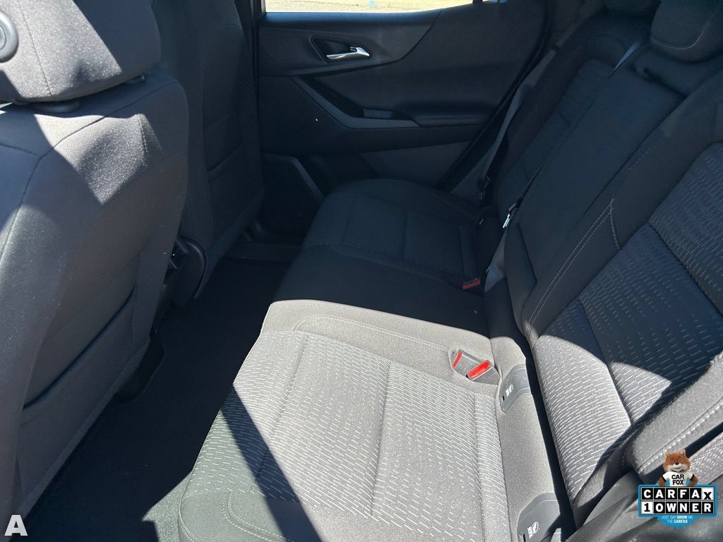 Used 2025 Chevrolet Equinox LT AWD/4WD image 17