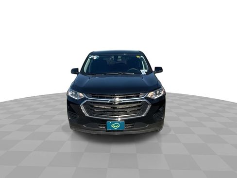 Used 2021 Chevrolet Traverse LS image 3