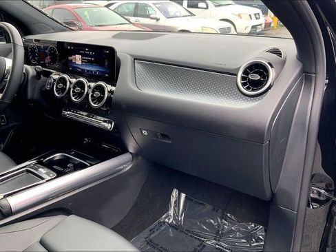 Used 2026 Mercedes-Benz GLA 250 4MATIC image 15