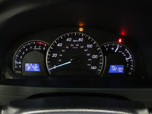 Used 2012 Toyota Camry LE image 36