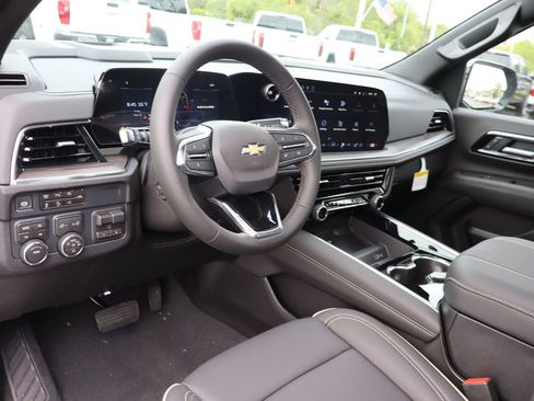 New 2026 Chevrolet Tahoe Premier w/ Sun And Tow Package AWD/4WD image 6