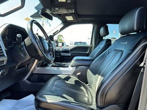 Certified 2018 Ford F250 Platinum w/ Platinum Ultimate Package AWD/4WD image 17