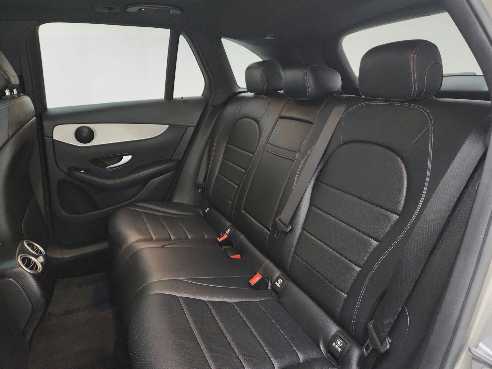 Certified 2021 Mercedes-Benz GLC 300 4MATIC w/ Driver Assistance Package image 28
