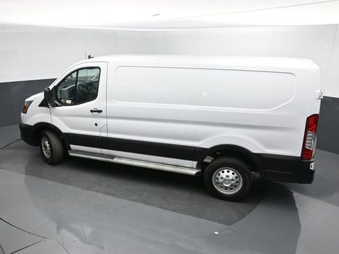Used 2023 Ford Transit 250 Low Roof AWD w/ Exterior Upgrade Package image 31