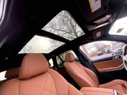 Used 2023 BMW X5 xDrive45e w/ Executive Package AWD/4WD image 22
