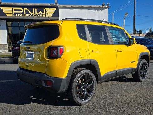 Used 2018 Jeep Renegade Altitude image 7