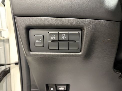 Used 2020 MAZDA CX-5 Touring image 15