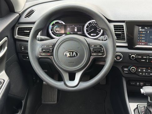 Used 2019 Kia Niro LX FWD image 13