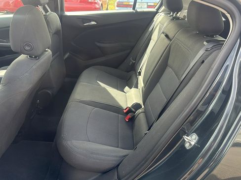 Used 2018 Chevrolet Cruze LT w/ LT Convenience Package FWD image 11