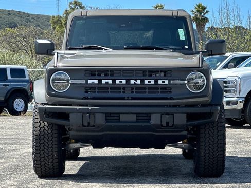 New 2026 Ford Bronco Big Bend w/ Black Diamond Package AWD/4WD image 8