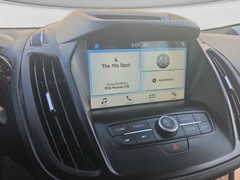 Used 2018 Ford Escape SE w/ SE Sync 3 Package FWD image 17