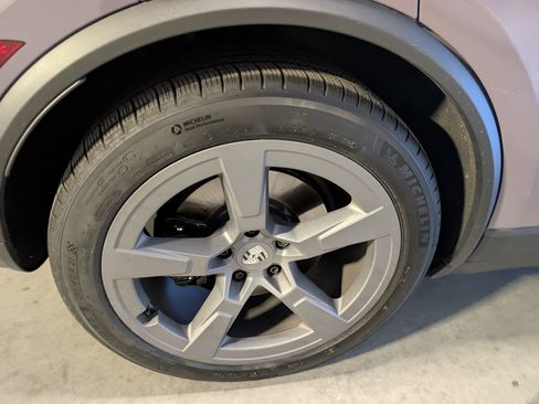 Used 2025 Porsche Macan Electric image 18