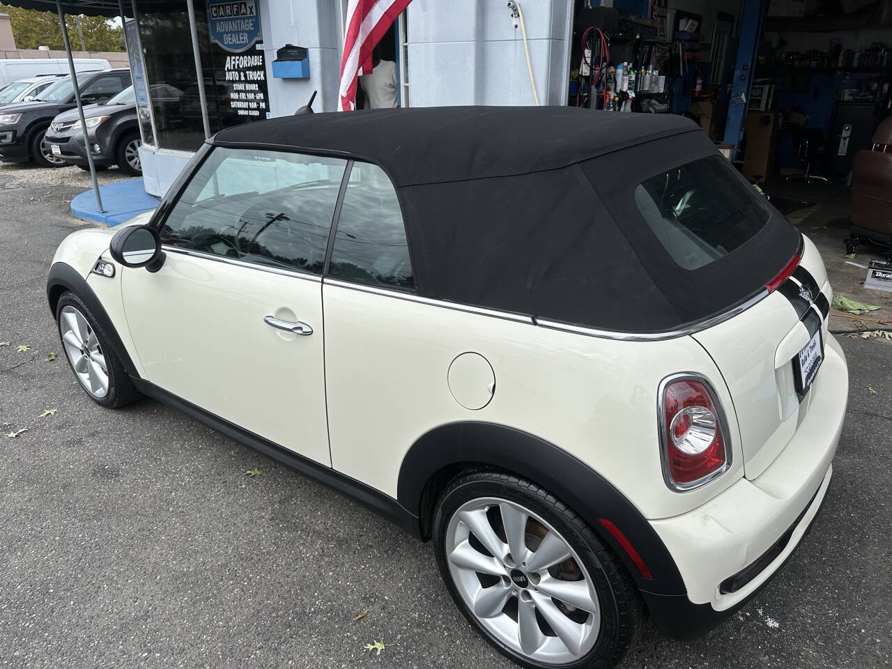 Used 2015 MINI Cooper S FWD image 14