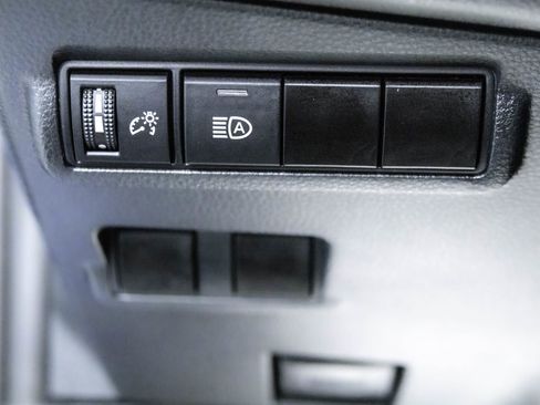 Used 2024 Toyota Corolla Cross XLE image 17