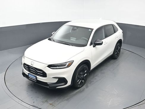 Used 2024 Honda HR-V Sport image 32