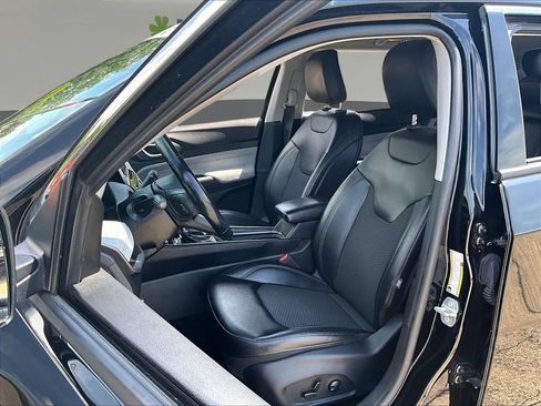 Used 2022 Jeep Compass Latitude w/ Convenience Group AWD/4WD image 24