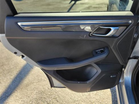 Used 2021 Porsche Macan GTS image 13