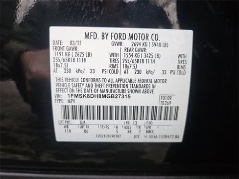 Used 2021 Ford Explorer XLT image 32
