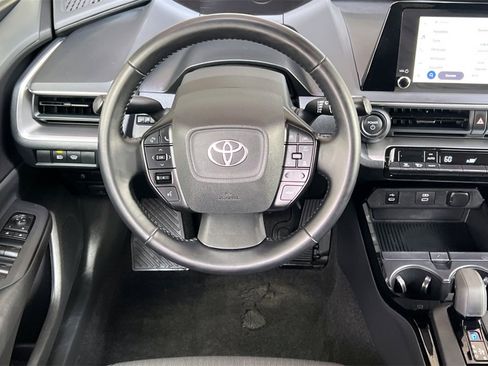 Used 2025 Toyota Prius LE image 16