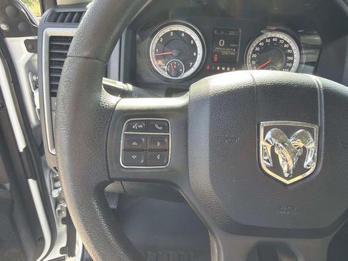 Used 2015 RAM 2500 Tradesman w/ Chrome Appearance Group RWD image 27