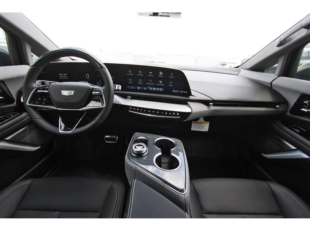 New 2027 Cadillac Optiq Luxury AWD/4WD image 9