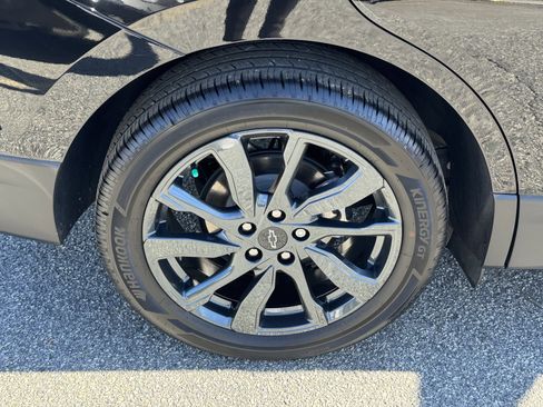 Used 2023 Chevrolet Equinox RS image 17