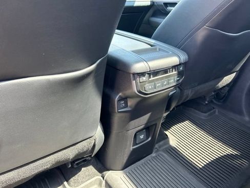Used 2025 Toyota Grand Highlander FWD image 14