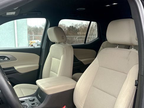 Used 2023 Chevrolet Traverse LS w/ Safety Package image 19