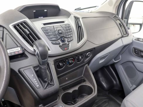 Used 2017 Ford Transit 150 XL RWD image 20