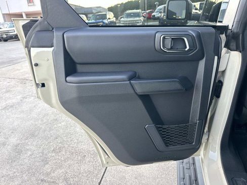 New 2025 Ford Bronco Outer Banks image 21