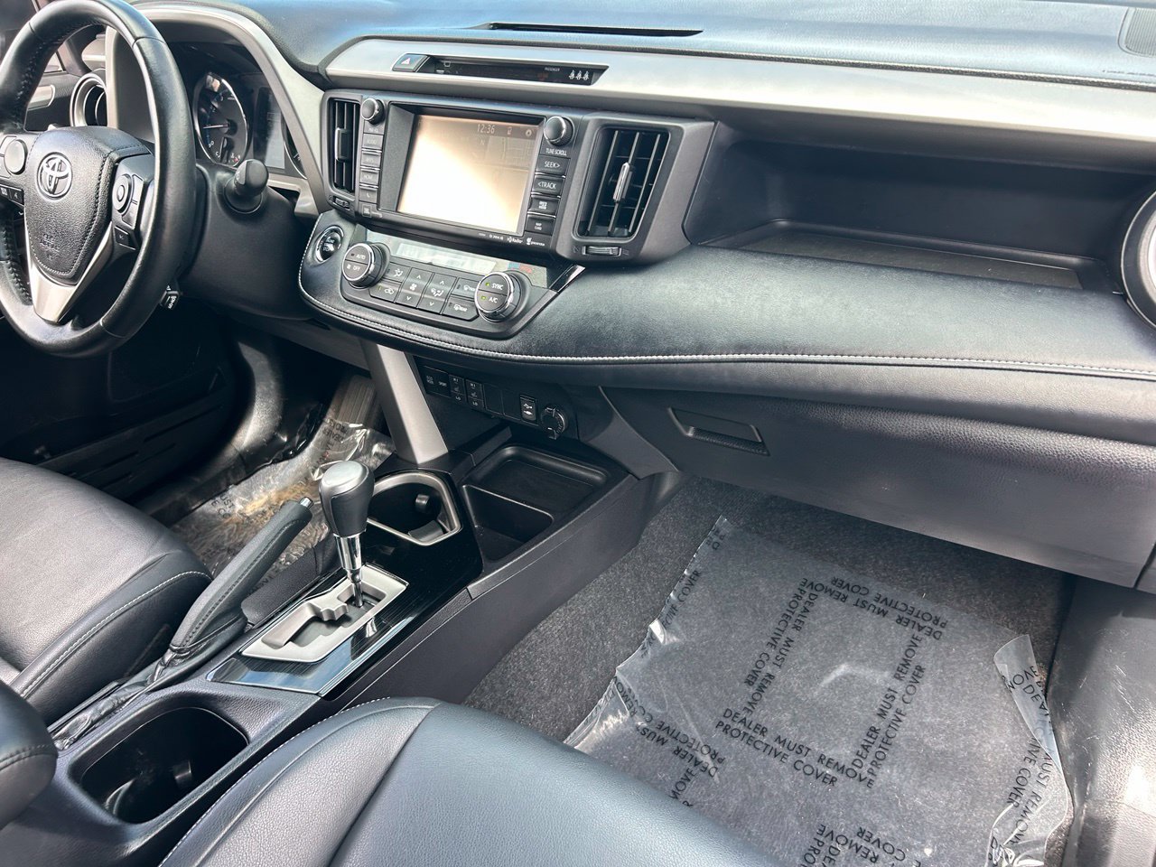 Used 2018 Toyota RAV4 Limited w/ Advanced Technology Package AWD/4WD image 11
