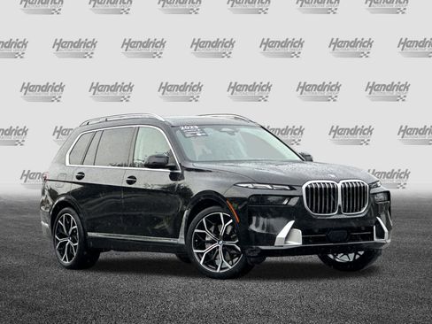 Certified 2023 BMW X7 xDrive40i w/ Premium Package image 2